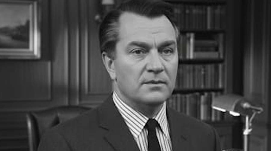 Robert Mandan: Six Decades of Stage Authority and Screen Sophistication